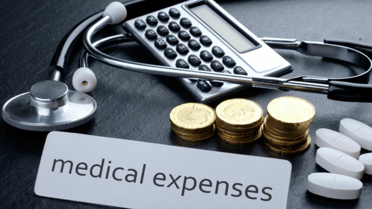 10 Simple Ways To Save On Medical Expenses